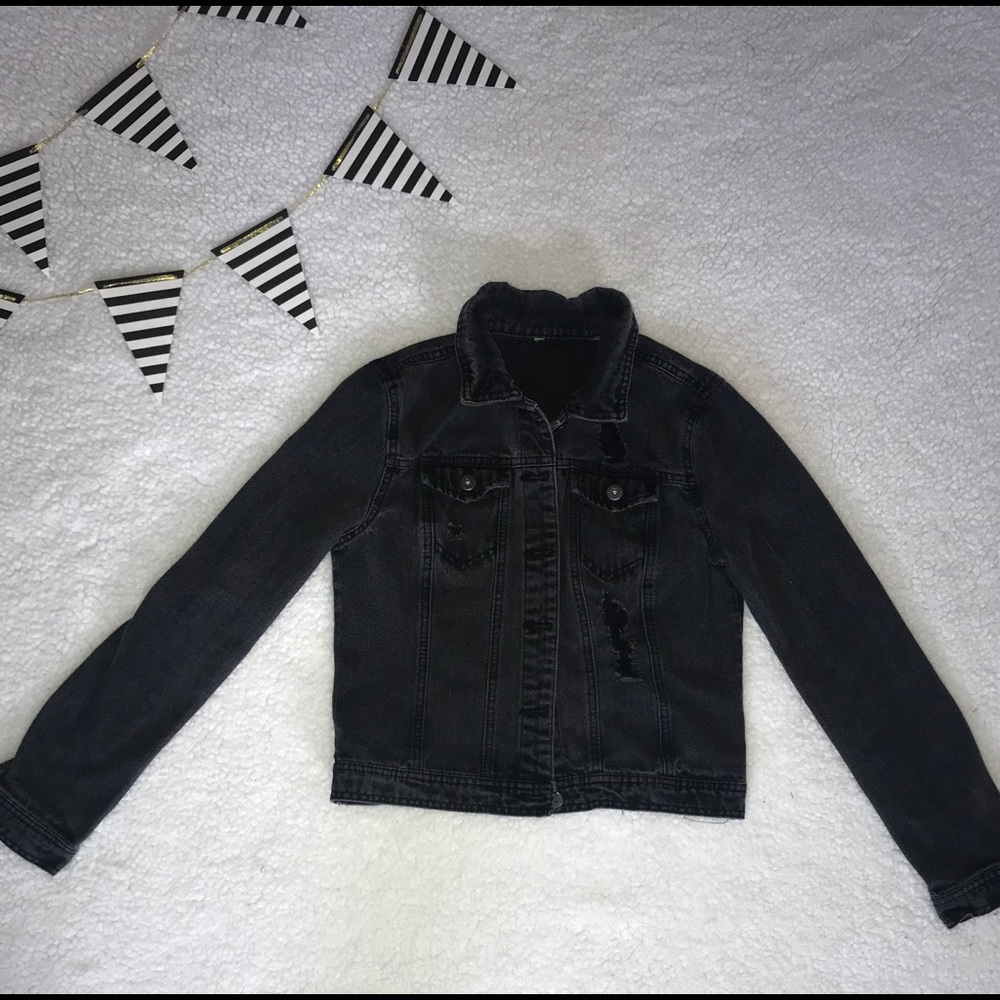 BLACK JEAN JACKET🖤🖤🖤